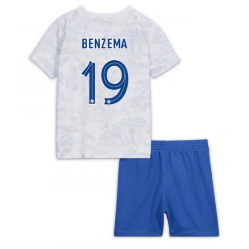 Fotballdrakt Barn Frankrike Karim Benzema #19 Bortedraktsett VM 2022 Kortermet (+ Korte bukser)